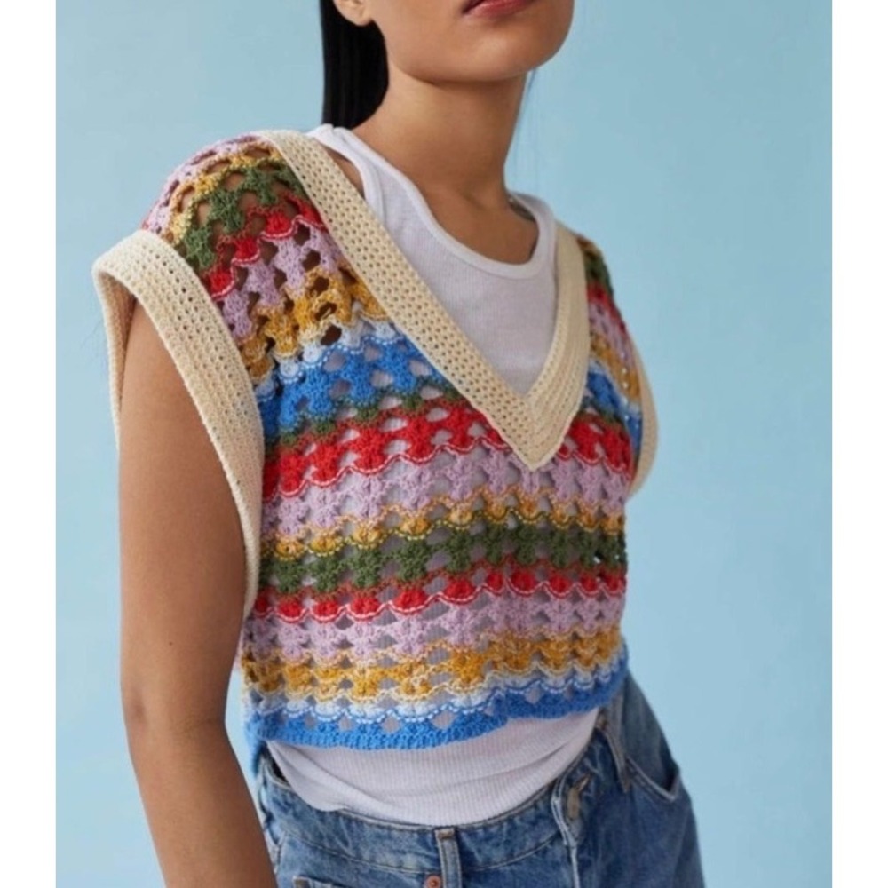 BDG Urban Outfitters Crochet Sweater Vest Multicolor Strip Cropped Womens Small